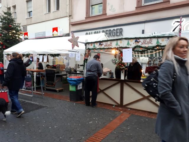 28. Nikolausmarkt der Bornheimer Vereine 2018